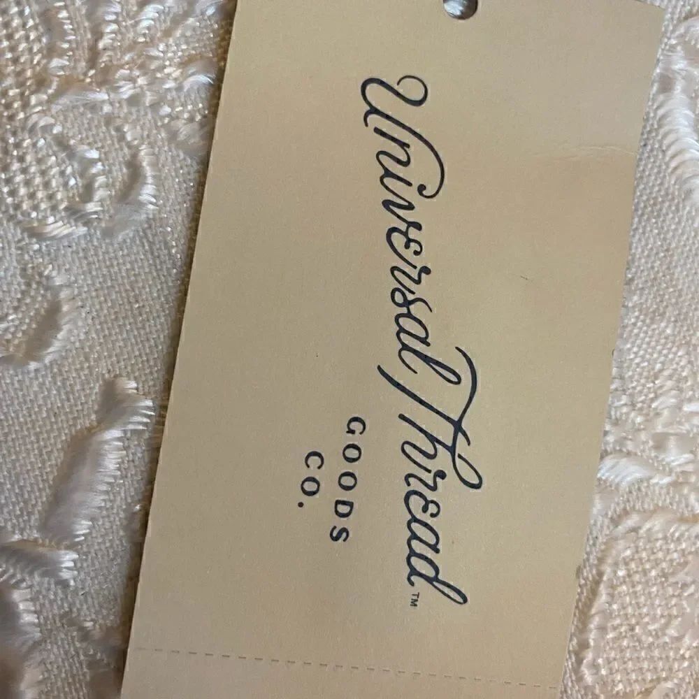 💐Universal Thread Puff Short Sleeve Eyelet Dress - Picture 2 of 10